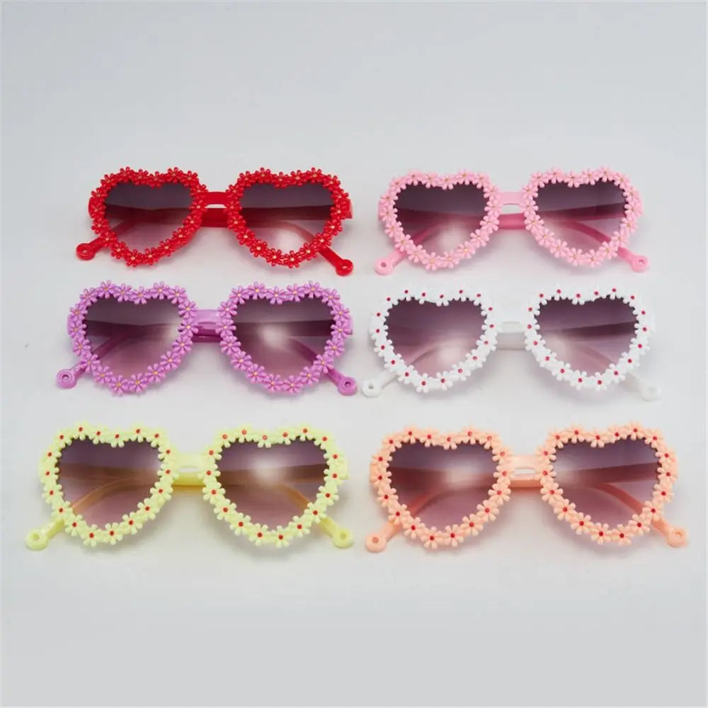 Cute Heart-Shaped Daisy Sunglasses for Kids Aged 3-18 Years Sun Protection Flower Sun Glasses Vintage Children Shades TechVisio