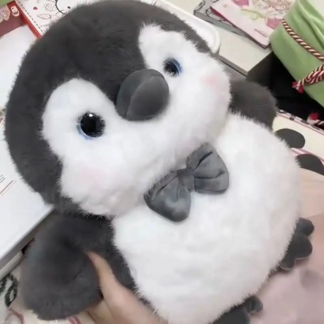 Peluche Pingouin Dodu Ultra-Doux – 25cm & 35cm, Blanc & Rouge