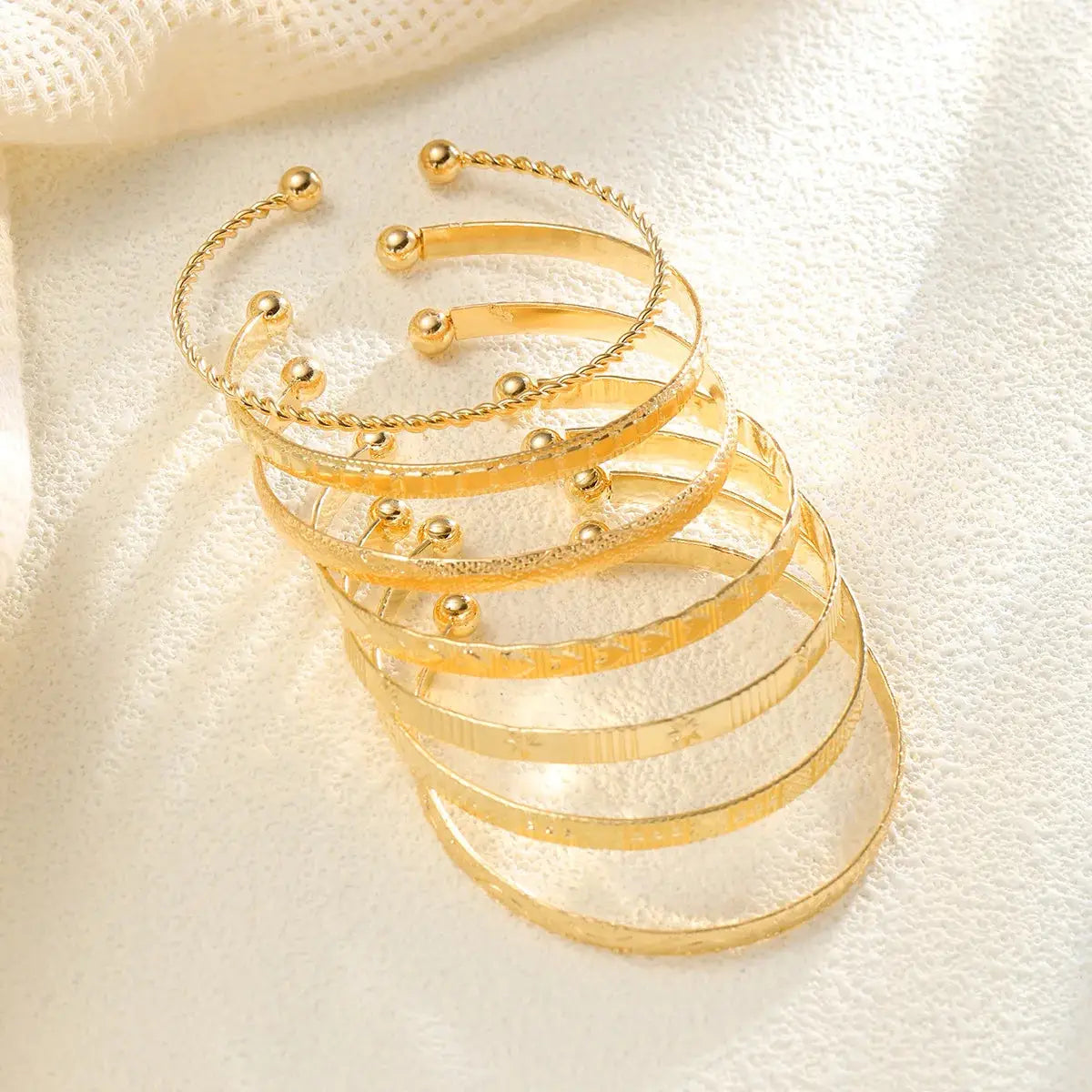 Set 7 Bracelets Bohème Dorés – Manchette Femme Style Tendance DAIPAN