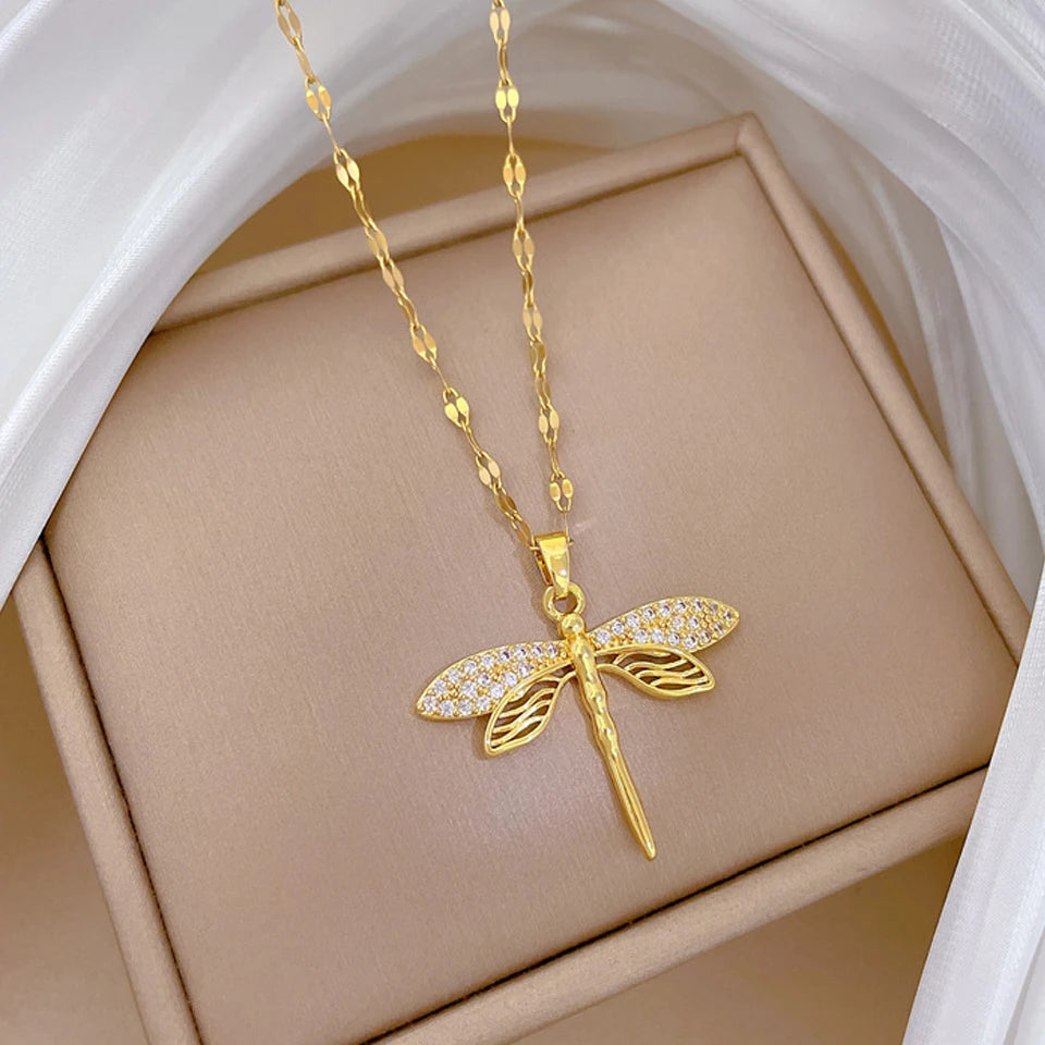 Collier Cœur Zircon Doré – Acier Inoxydable | 18 Designs