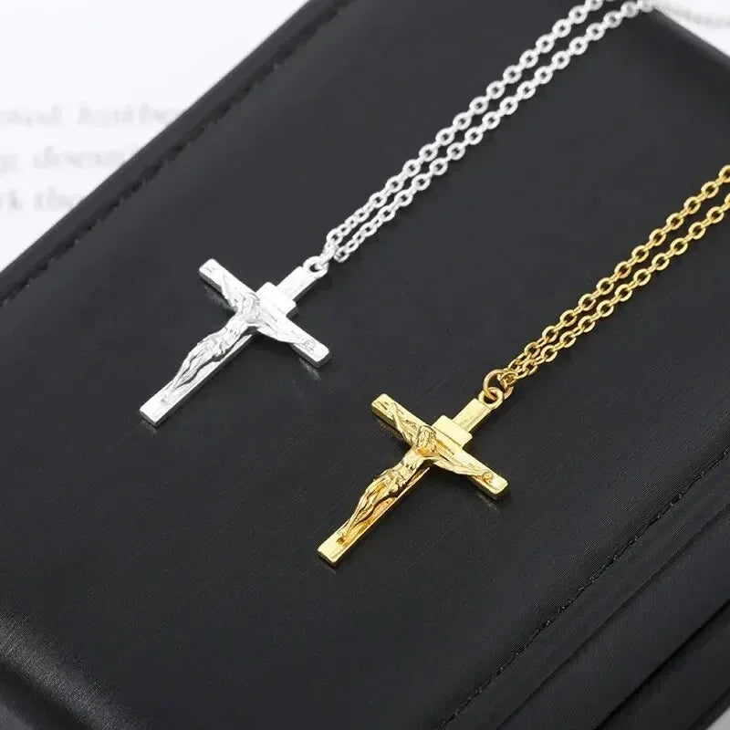 Collier Croix Plaqué Or 18K – Symbole de Foi • 7,99€ • Homme & Femme
