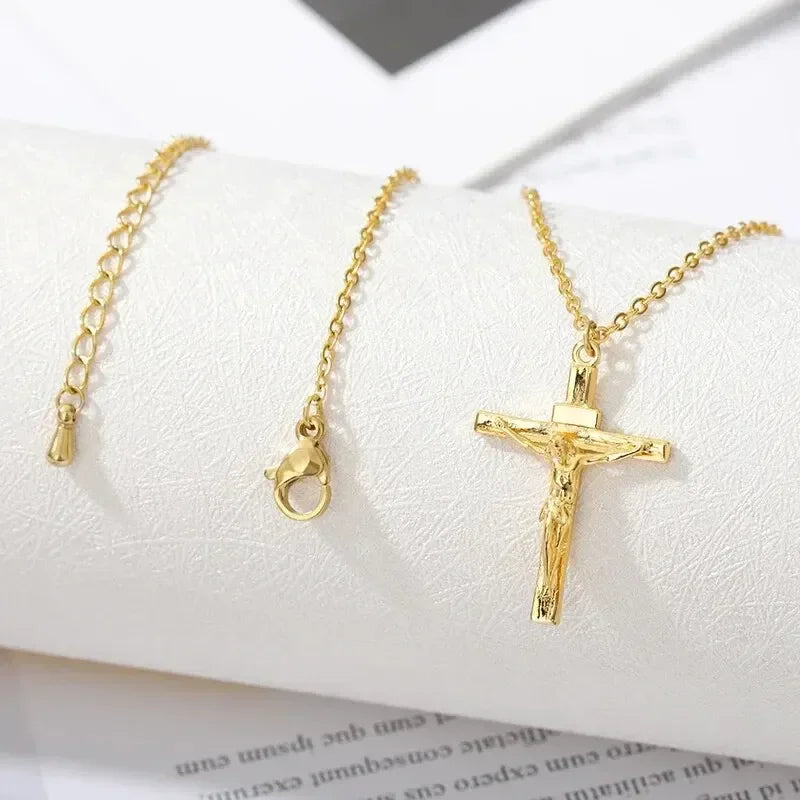 Collier Croix Plaqué Or 18K – Symbole de Foi • 7,99€ • Homme & Femme