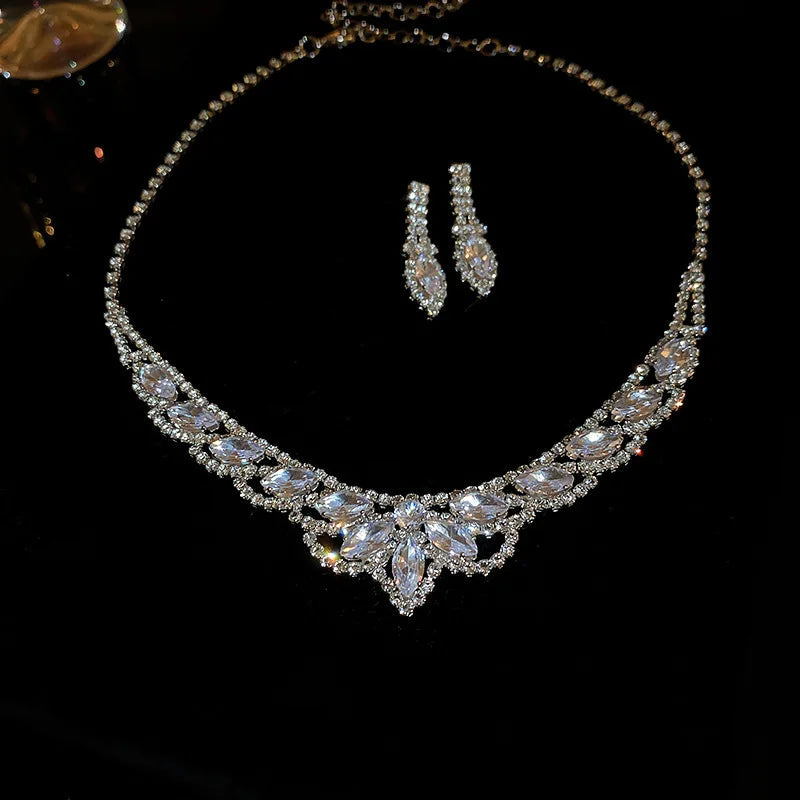 Shiny Crystal Necklace Earrings Women's Fashion Big Water Droplet Rhinestone Necklaces Wedding Evening Dress Jewelry Set TechVisio
