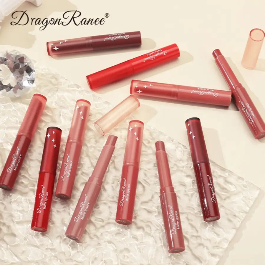 Rouge à Lèvres Mat Velours Waterproof – 12 Teintes TechVisio