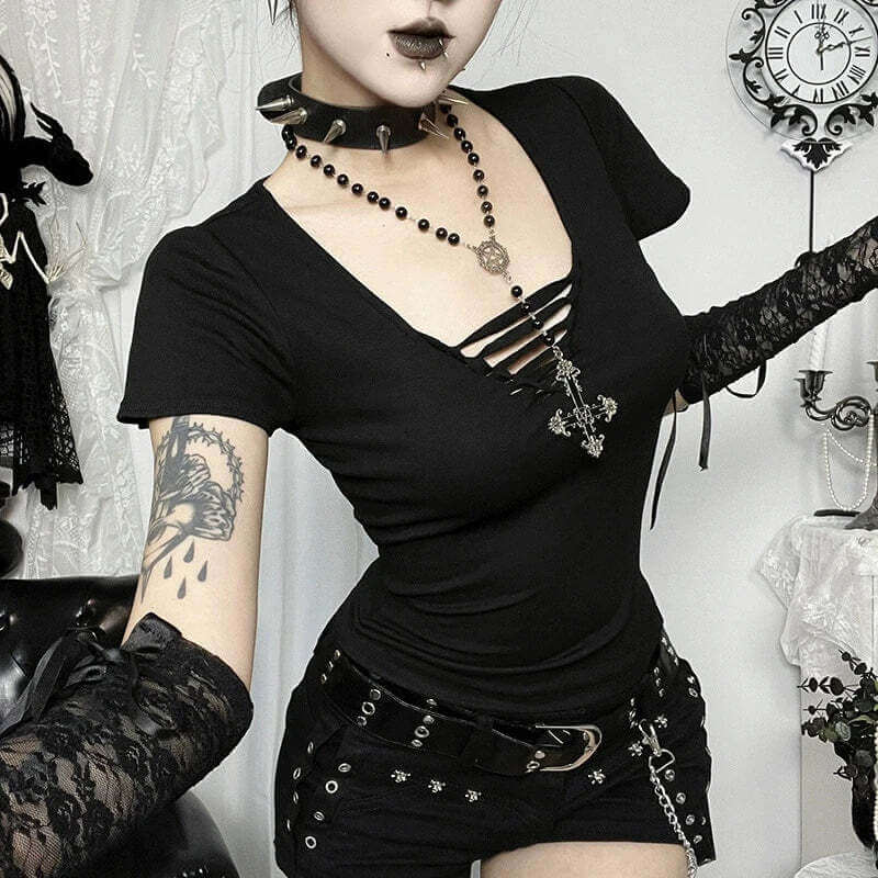 Crop Top Gothique Noir Col V – Style Punk Alt Femme S/M/L Goth Dark